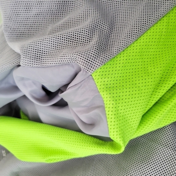 Reebok NHL sharks hocket kineticfit jacket Size M Lightweight Windbreaker - Picture 9 of 13